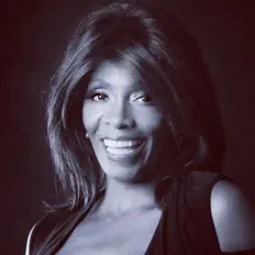 Ouve Whitney G Jones, vê vídeos de música, lê a biografia, vê as datas da digressão e muito mais!