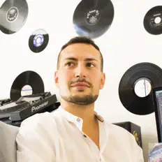 Listen to Mauro Cappilli, watch music videos, read bio, see tour dates & more!