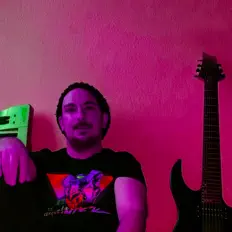 收听 Dimi Kaye、观看音乐视频、阅读小传、查看巡演日期等 ！