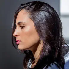 Ascolta Rachel Moreira, guarda video musicali, leggi la biografia, vedi le date del tour & altro!