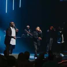 Calvary Worship dinle, müzik videolarını izle, biyografisini oku, tur tarihlerini ve daha fazlasını gör!