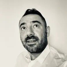 Alexéon सुनें, म्यूज़िक वीडियो देखें, बायो पढ़ें, दौरे की तारीखें और बहुत कुछ देखें!