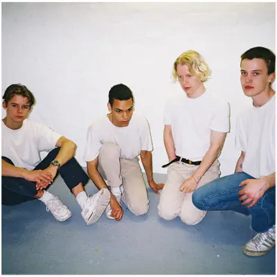 Ascolta 'Try - Single' di Liss