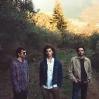 undefined dinle, müzik videolarını izle, biyografisini oku, tur tarihlerini ve daha fazlasını gör!