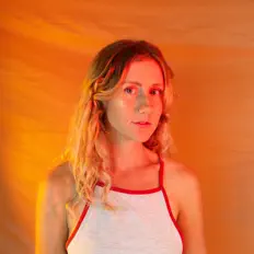 Laine Rex을(를) 듣고, 뮤직 비디오를 보고, 약력을 읽고, 투어 일정 등을 확인하세요!