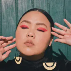 Escucha a Abby Wildt, mira videos musicales, lee su biografía, consulta las fechas de las gira y más.