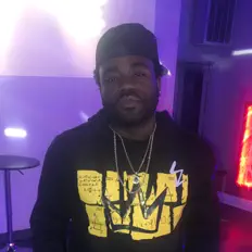 Ascolta Clyde, guarda video musicali, leggi la biografia, vedi le date del tour & altro!