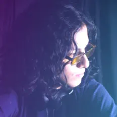 收听 Jair Jara、观看音乐视频、阅读小传、查看巡演日期等 ！