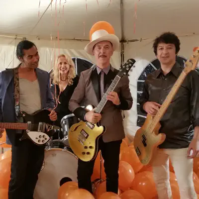 Listen to dave graney and the mistLY, watch music videos, read bio, see tour dates & more!