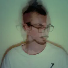 Poslechněte si interpreta Spektre, sledujte hudební videa, přečtěte si životopis, podívejte se na data turné a další informace.