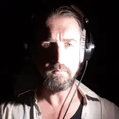 聆聽 Gaiamantra、觀看音樂影片、閱讀小傳、查看巡演日期等！