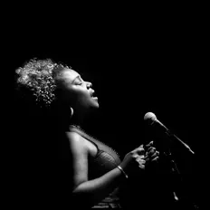 Luister naar Nekita Waller, bekijk muziekvideo's, lees de bio, bekijk de tourdata, en meer!