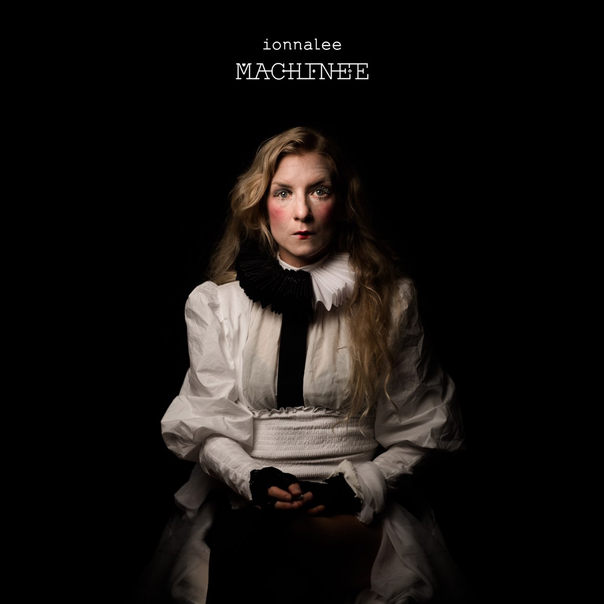 Ионна ли. Ionna Lee. Ionnalee Iamamiwhoami. Ionnalee фото. Ionnalee - Simmer down.