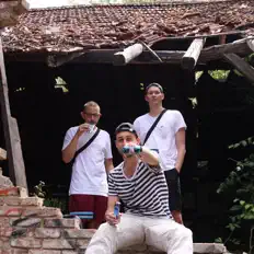 Listen to Vorstadtmusik, watch music videos, read bio, see tour dates & more!
