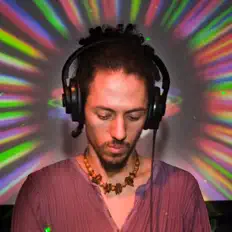 Escucha a Slytrance, mira videos musicales, lee su biografía, consulta las fechas de las gira y más.