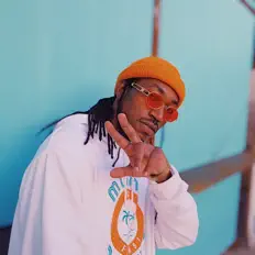 Luister naar C2deuxj, bekijk muziekvideo's, lees de bio, bekijk de tourdata, en meer!