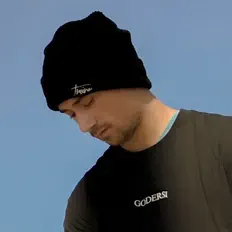 Ouça Ecros, assista a videoclipes, leia a biografia, veja as datas das turnês e mais!