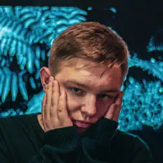 Poslechněte si interpreta Malway, sledujte hudební videa, přečtěte si životopis, podívejte se na data turné a další informace.