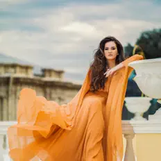 Listen to Seljan Nasibli, watch music videos, read bio, see tour dates & more!