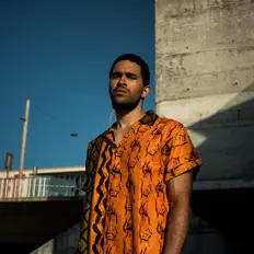 聆聽 DJ Jota、觀看音樂影片、閱讀小傳、查看巡演日期等！