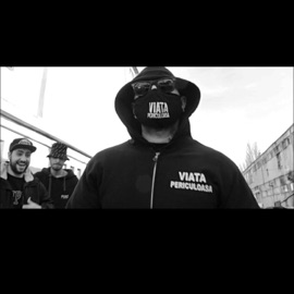 Grenada (feat. Kaly & Rena) Tarzy