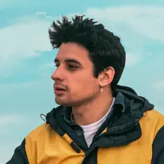 Poslechněte si interpreta Alex Palomo, sledujte hudební videa, přečtěte si životopis, podívejte se na data turné a další informace.