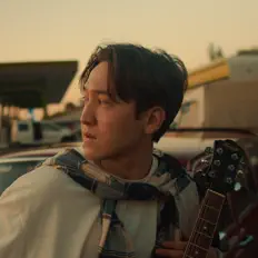 Ouve Bashpay, vê vídeos de música, lê a biografia, vê as datas da digressão e muito mais!