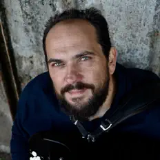 Frederic Viale dinle, müzik videolarını izle, biyografisini oku, tur tarihlerini ve daha fazlasını gör!