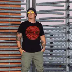 Ascolta Rikki Kincer, guarda video musicali, leggi la biografia, vedi le date del tour & altro!