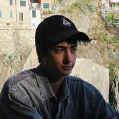 Ascolta F The Rain, guarda video musicali, leggi la biografia, vedi le date del tour & altro!