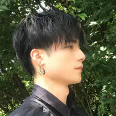 收听 Ryu、观看音乐视频、阅读小传、查看巡演日期等 ！