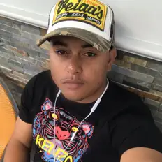 Hör dir Kanemo89 an, schau dir Musikvideos an, lies die Biografie, finde Tourdaten und mehr!