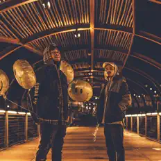 Two Degrees सुनें, म्यूज़िक वीडियो देखें, बायो पढ़ें, दौरे की तारीखें और बहुत कुछ देखें!