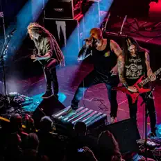 Ascolta Oceanhoarse, guarda video musicali, leggi la biografia, vedi le date del tour & altro!