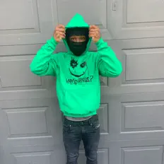 UnoChild dinle, müzik videolarını izle, biyografisini oku, tur tarihlerini ve daha fazlasını gör!