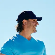 Posłuchaj wykonawcy Dave McElroy, obejrzyj teledyski, przeczytaj biografię, zobacz daty tras koncertowych i nie tylko!