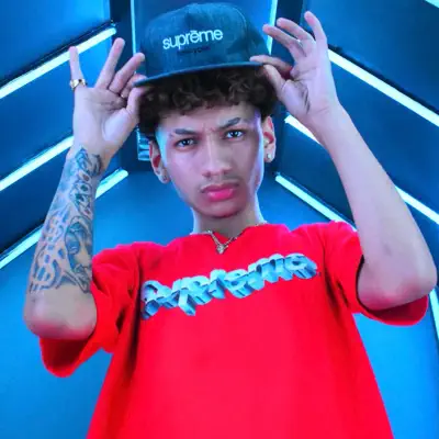 Listen to Guelymontana, watch music videos, read bio, see tour dates & more!