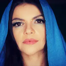 Listen to La Morra De La Vihuela, watch music videos, read bio, see tour dates & more!