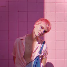 收听 Nedia、观看音乐视频、阅读小传、查看巡演日期等 ！