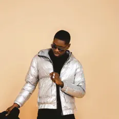 Jarehを聴いたり、ミュージックビデオを鑑賞したり、経歴やツアー日程などを確認したりしましょう！