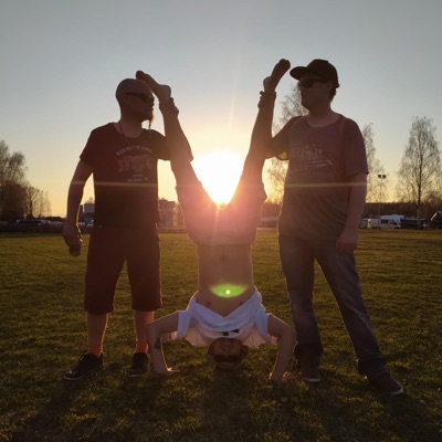 Life Is Good (feat. Johnny S. Castle & Rajiksen Raimo) - Single