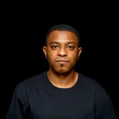 聆聽 Regis Teixeira、觀看音樂影片、閱讀小傳、查看巡演日期等！