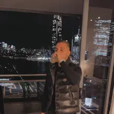 收听 Belmonte、观看音乐视频、阅读小传、查看巡演日期等 ！