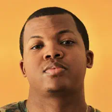 聆聽 Kerry、觀看音樂影片、閱讀小傳、查看巡演日期等！