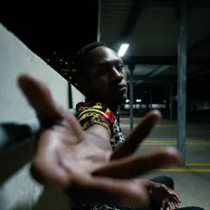 Luister naar 1107, bekijk muziekvideo's, lees de bio, bekijk de tourdata, en meer!