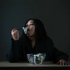 Bad Milk: песни, клипы, биография, даты выступлений и многое другое.