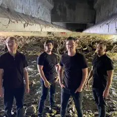 Hör dir Winter Sirens an, schau dir Musikvideos an, lies die Biografie, finde Tourdaten und mehr!