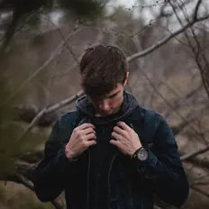 Landry Wilsonを聴いたり、ミュージックビデオを鑑賞したり、経歴やツアー日程などを確認したりしましょう！