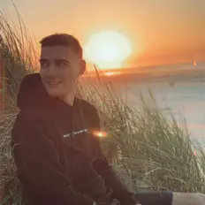 Posłuchaj wykonawcy Luke Infinite, obejrzyj teledyski, przeczytaj biografię, zobacz daty tras koncertowych i nie tylko!
