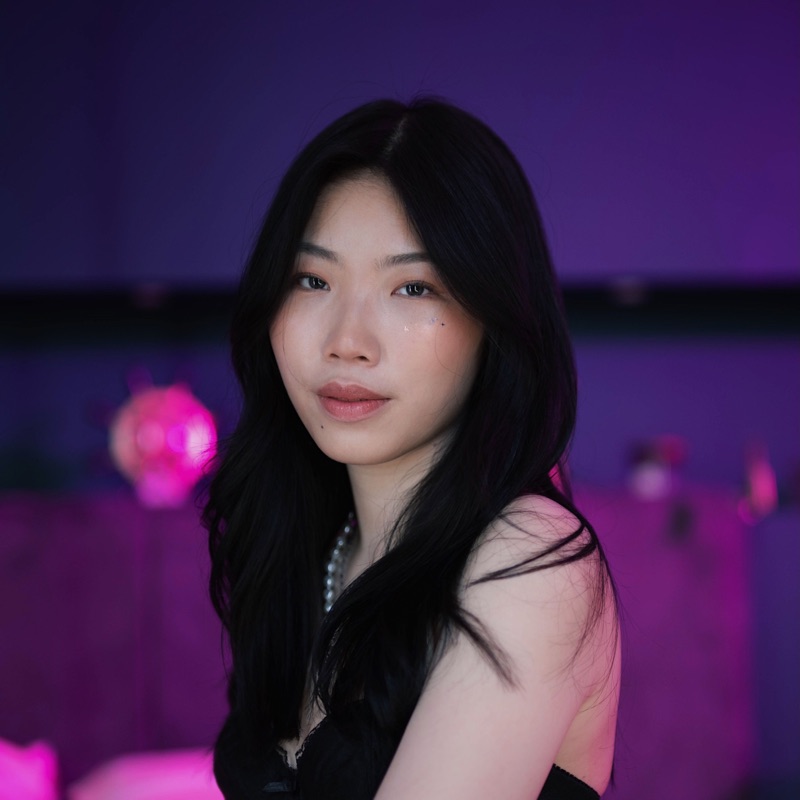 Sophia Kao - You Don't Know How To Love Me (feat. VannDa)